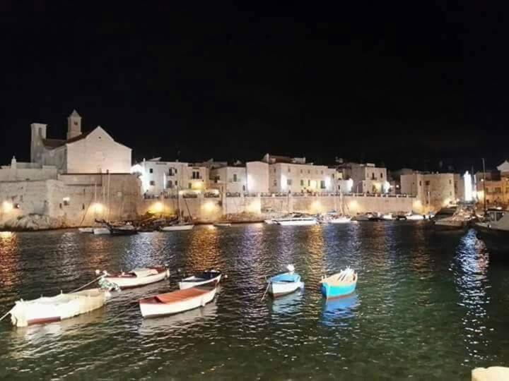 A Casa Mia Bed & Breakfast Giovinazzo Bagian luar foto