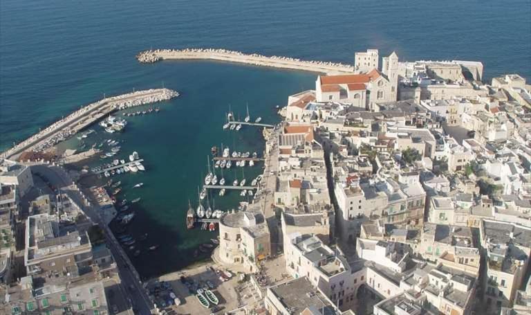 A Casa Mia Bed & Breakfast Giovinazzo Bagian luar foto